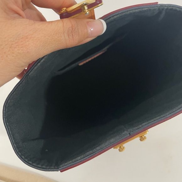 ❤️LOUIS VUITTON❤️
Monogram Duffle Bag - Picture 12 of 13